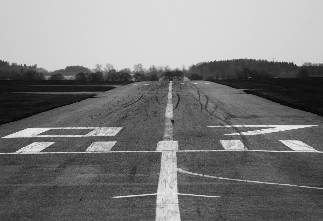 220406_Runway07-1